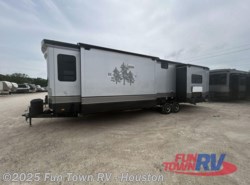 New 2025 Redwood RV Regency 3721FDB available in Wharton, Texas