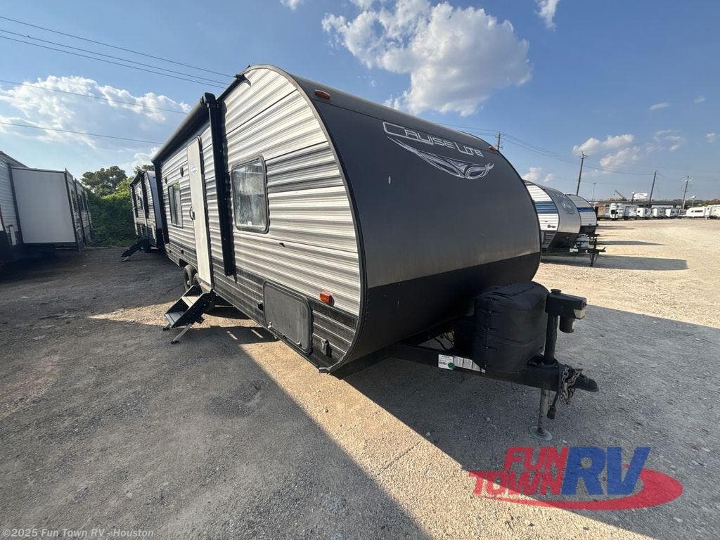 Used 2019 Forest River Salem Cruise Lite 241QBXL available in Wharton, Texas