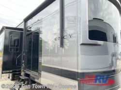 New 2025 CrossRoads Regency 3881FKL available in Conroe, Texas