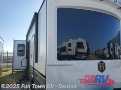 New 2025 CrossRoads Hampton 380RKS available in Denton, Texas