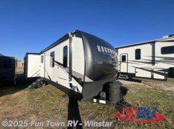 Used 2024 Forest River Rockwood Signature 8332SB available in Thackerville, Oklahoma