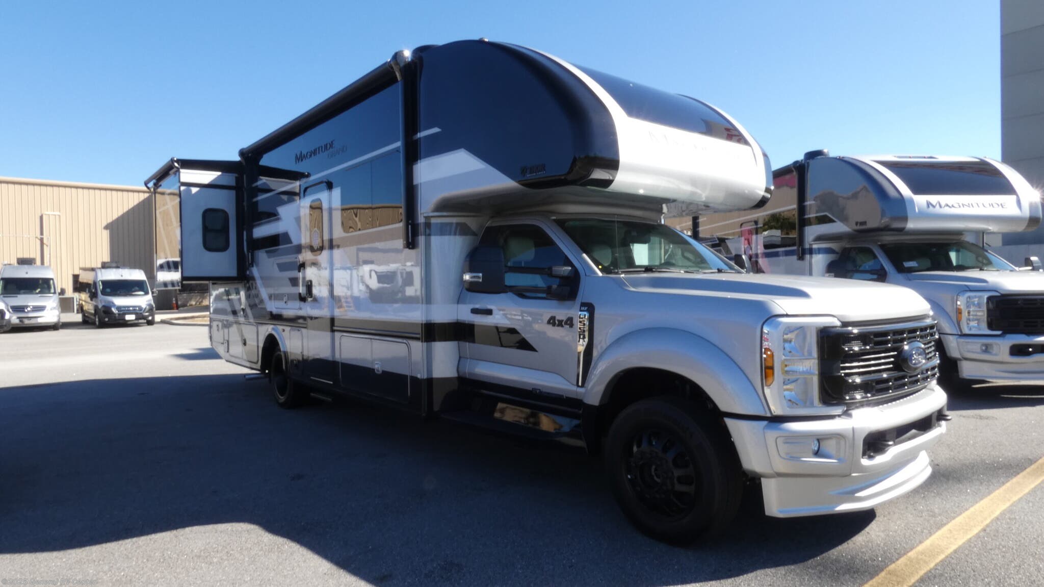 New 2026 Thor Motor Coach Magnitude X32 available in Ocala, Florida