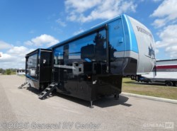 New 2025 CrossRoads Redwood 4512TH available in Dover, Florida