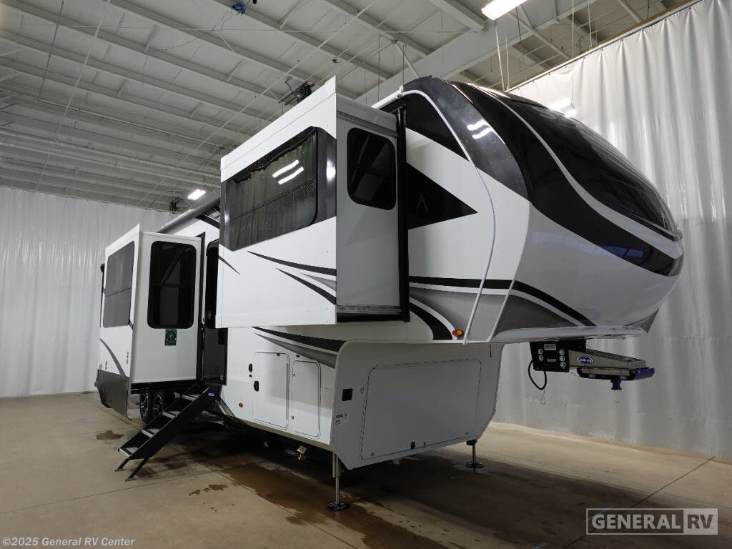 New 2025 Grand Design Solitude 380FL available in Draper, Utah