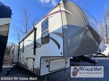 Used 2021 Forest River Wildwood Heritage Glen 370BL available in Manheim, Pennsylvania