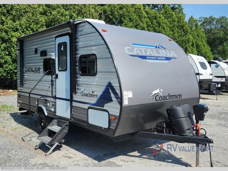Used 2023 Coachmen Catalina Summit Series 7 164BH available in Manheim, Pennsylvania