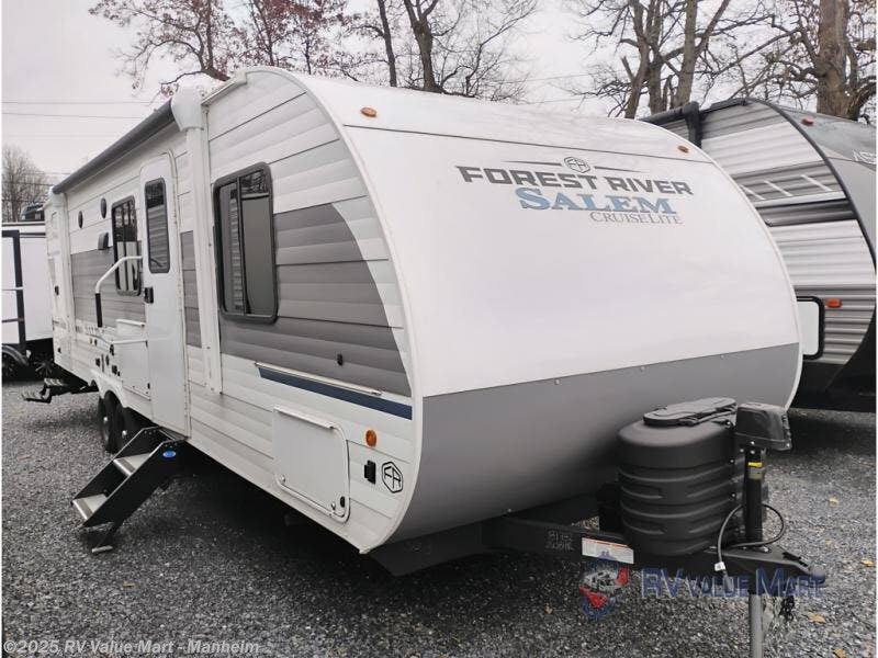 Used 2025 Forest River Salem Cruise Lite 263BHXL available in Manheim, Pennsylvania