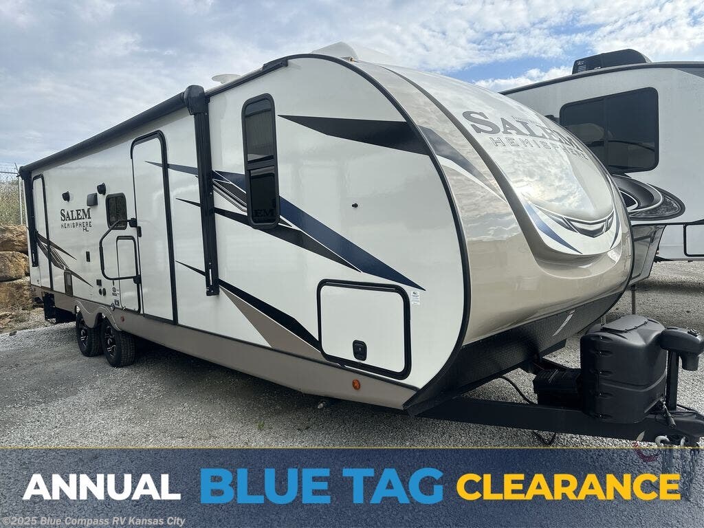 Used 2022 Forest River Salem 26BHL available in Grain Valley, Missouri