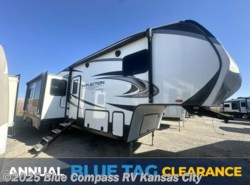 Used 2022 Grand Design Reflection 311BHS available in Grain Valley, Missouri