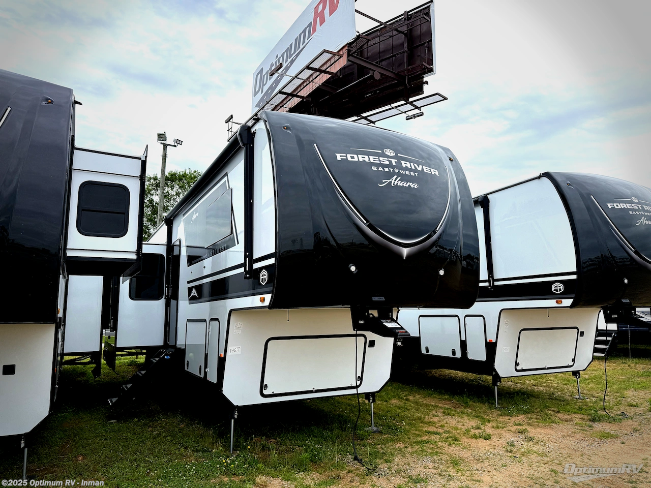 New 2025 East to West Ahara 390DS available in Inman, South Carolina