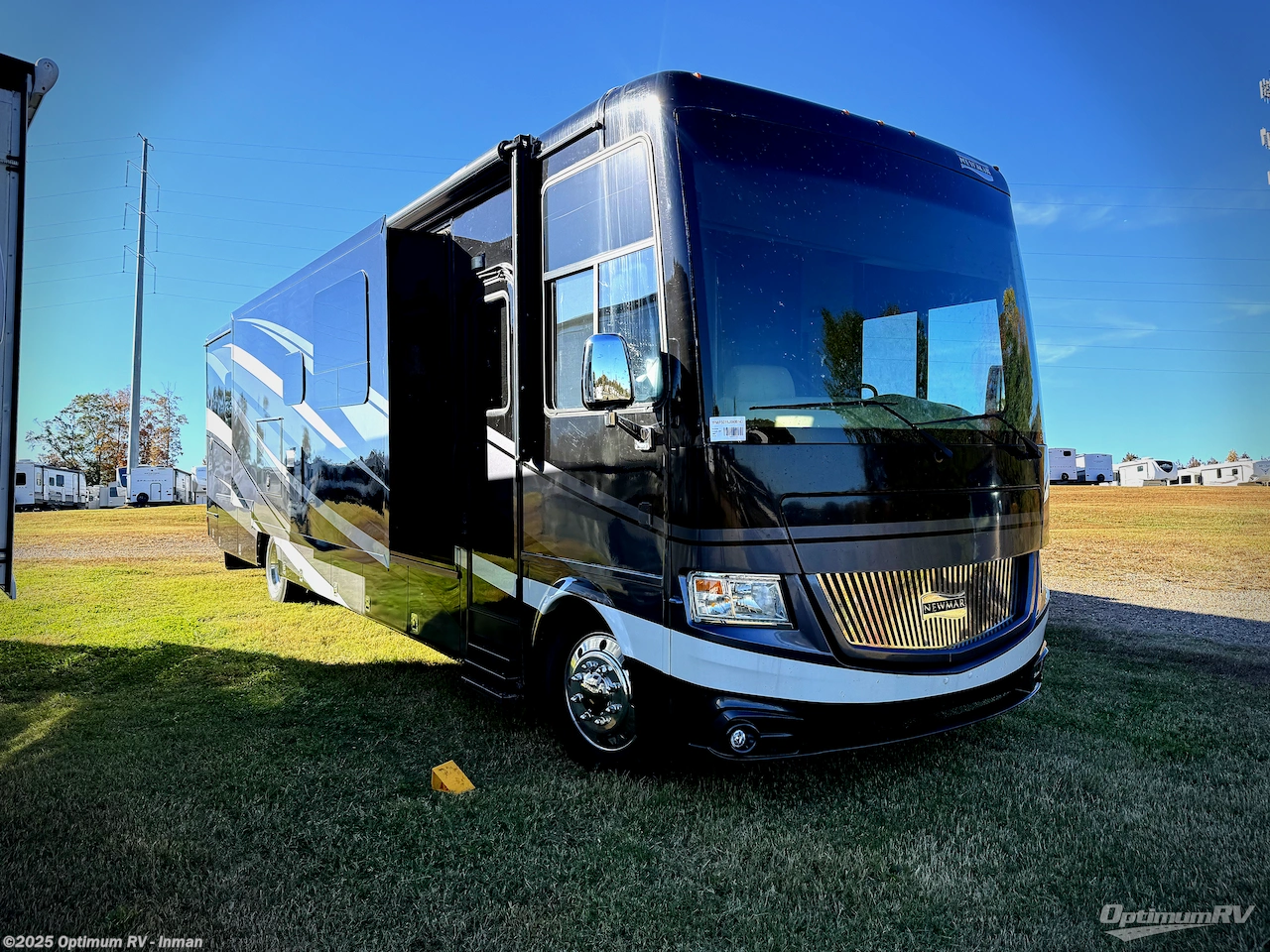 Used 2018 Newmar Canyon Star 3924 available in Inman, South Carolina