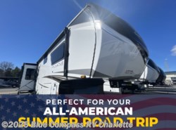 New 2025 Jayco Pinnacle 38KPTS available in Concord, North Carolina