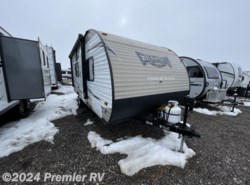 Used 2017 Forest River Wildwood X-Lite FSX 186RB available in Blue Grass, Iowa