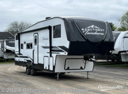 Used 2024 East to West Tandara 27BH-OK available in Pottstown, Pennsylvania