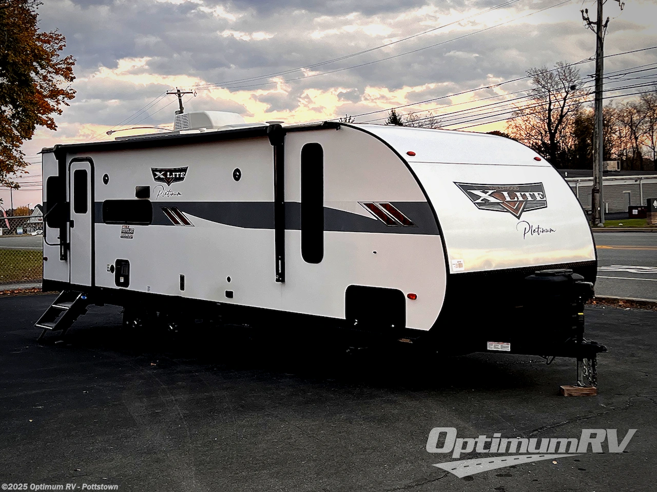 Used 2023 Forest River Wildwood X-Lite 24RLXL available in Pottstown, Pennsylvania