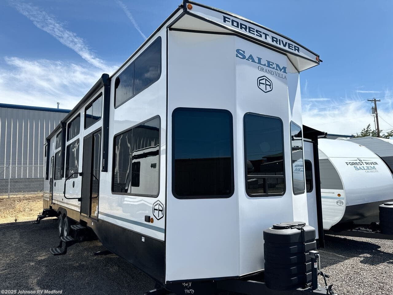 New 2025 Forest River Salem Grand Villa 42VIEW available in Medford, Oregon