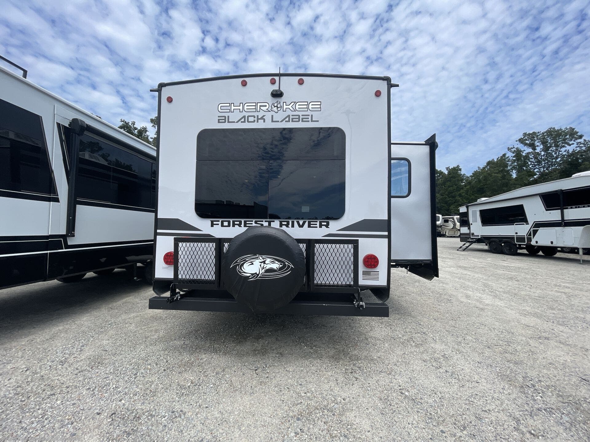 New 2026 Forest River Cherokee Wolf Den Black Label 273XLKBL available in Ladson, South Carolina