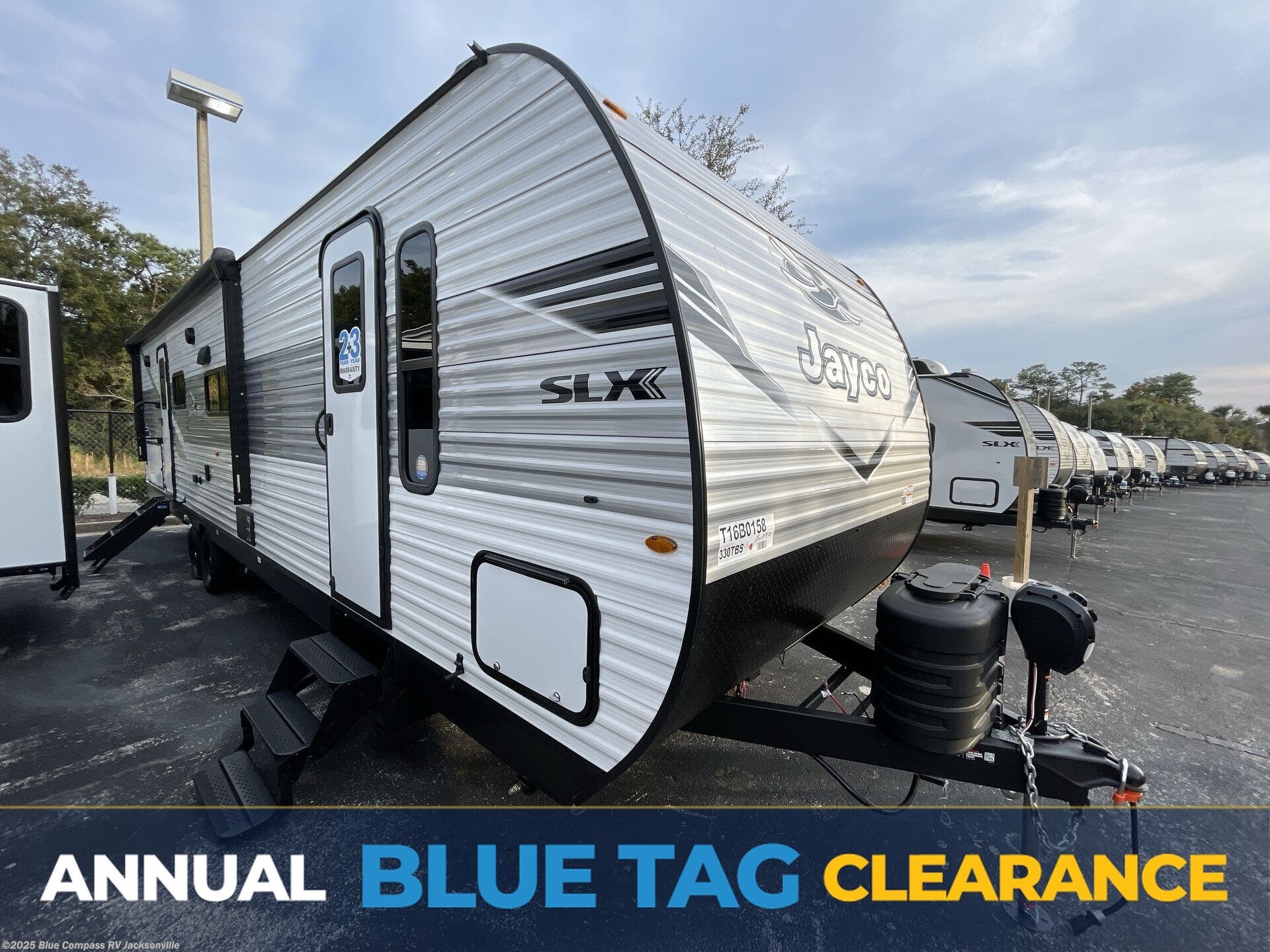 New 2026 Jayco Jay Flight SLX 330TBS available in Jacksonville, Florida