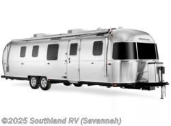 New 2025 Airstream Classic 30RB Twin available in Savannah, Georgia