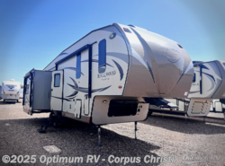 Used 2017 Forest River Rockwood Signature Ultra Lite 8299BS available in Robstown, Texas