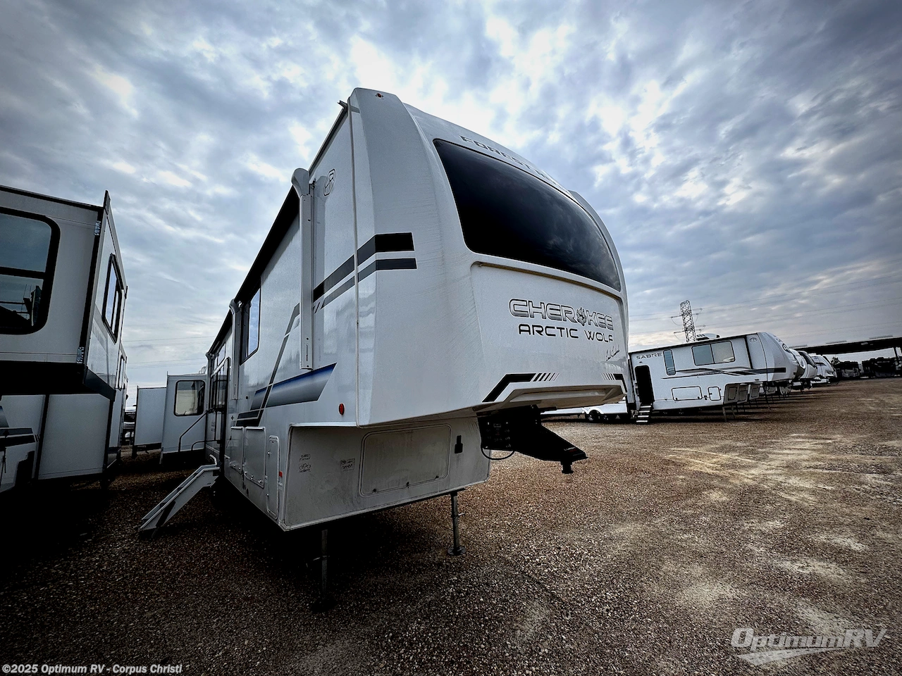 New 2026 Forest River Cherokee Arctic Wolf 38LEAH.G available in Robstown, Texas