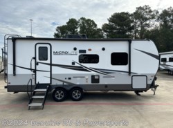 Used 2022 Forest River Flagstaff Micro Lite 25FBLS available in Texarkana, Texas