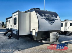 Used 2024 Palomino Puma 32BHQS available in Cibolo, Texas