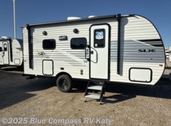 New 2025 Jayco Jay Flight SLX 160LK available in Katy, Texas