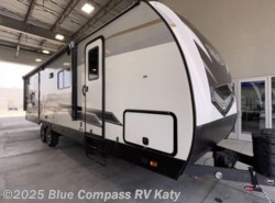 Used 2022 Cruiser RV Radiance Ultra Lite 28BH available in Katy, Texas