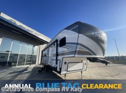 Used 2026 Keystone Arcadia Select 27SBH available in Katy, Texas