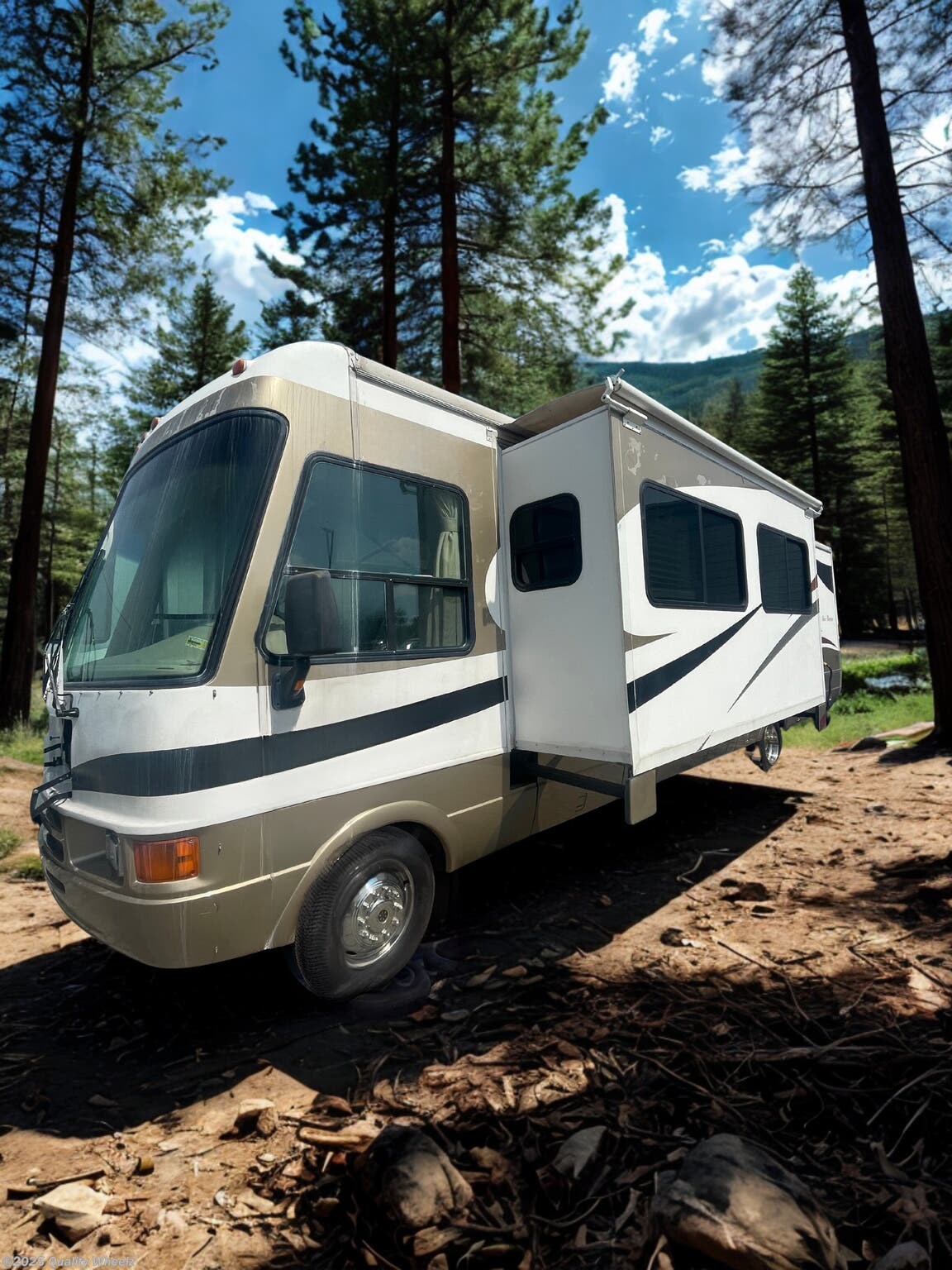 Used 2006 National RV Sea Breeze SEA BREEZE LX 8341 available in Hot Springs, Arkansas