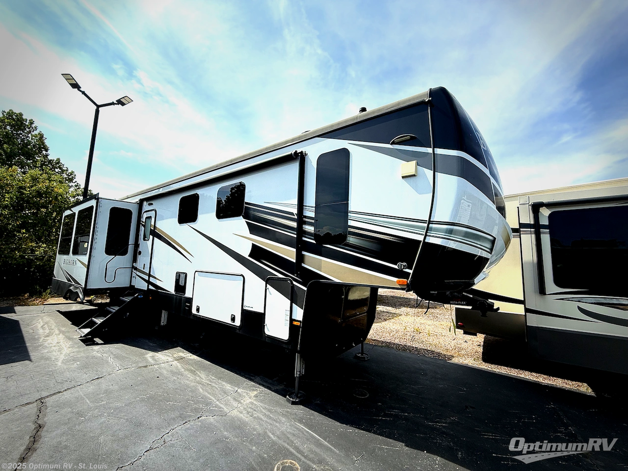 Used 2022 Heartland Bighorn 3970FB available in Festus, Missouri