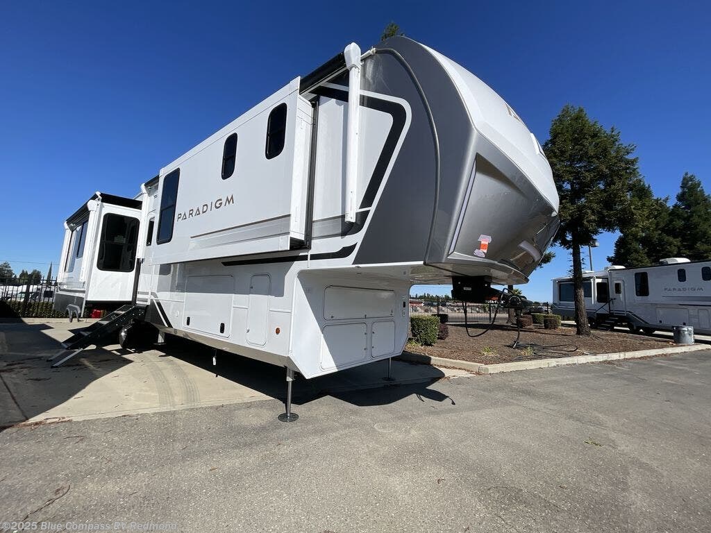 New 2025 Alliance RV Paradigm 382RK available in Redmond, Oregon