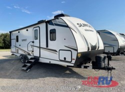 Used 2022 CrossRoads Sunset Trail SS253RB available in Ottawa, Kansas