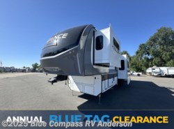 New 2025 Alliance RV Valor 40V13 available in Anderson, California