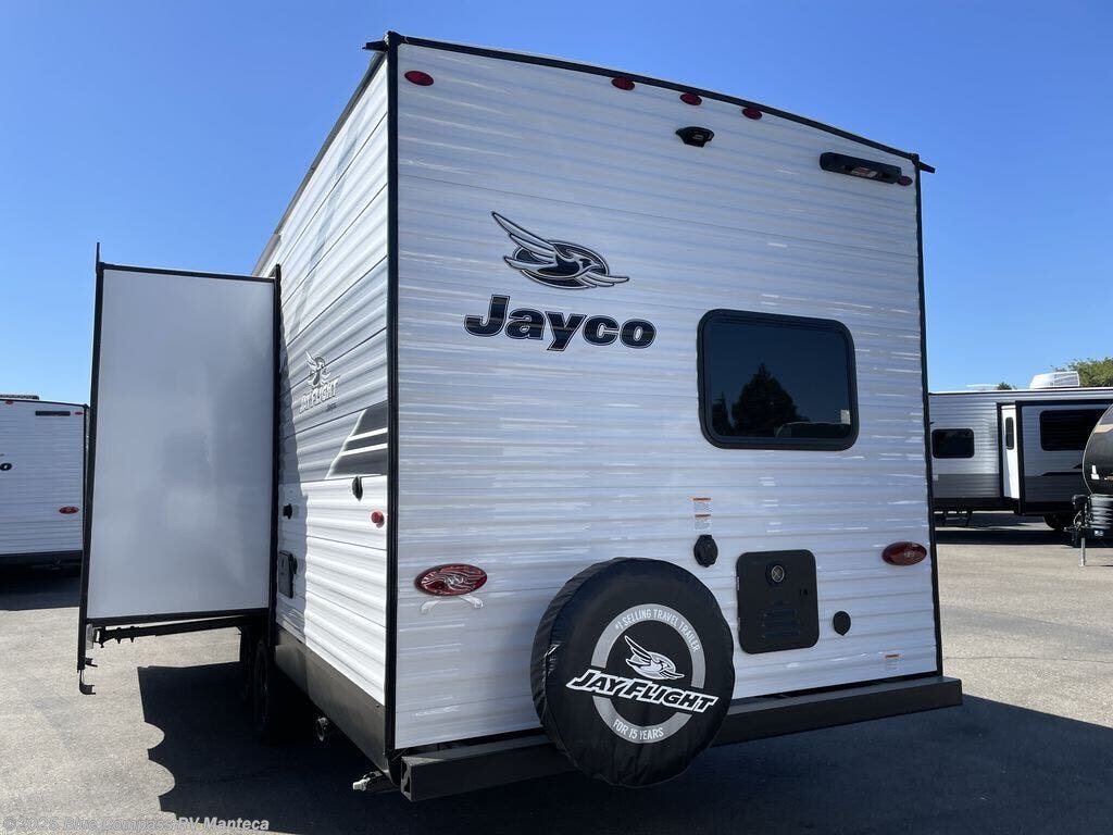 New 2026 Jayco Jay Flight SLX 261BHSW available in Manteca, California