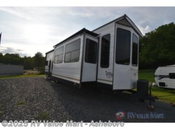 New 2025 Forest River Wildwood Grand Lodge 42FLDL available in Franklinville, North Carolina