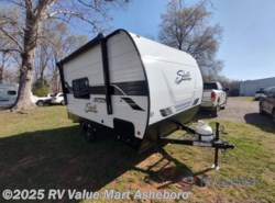 New 2025 Shasta Compact 16BH available in Franklinville, North Carolina