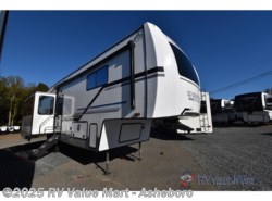 New 2025 Forest River Cherokee Arctic Wolf Suite 3250SUITE available in Franklinville, North Carolina