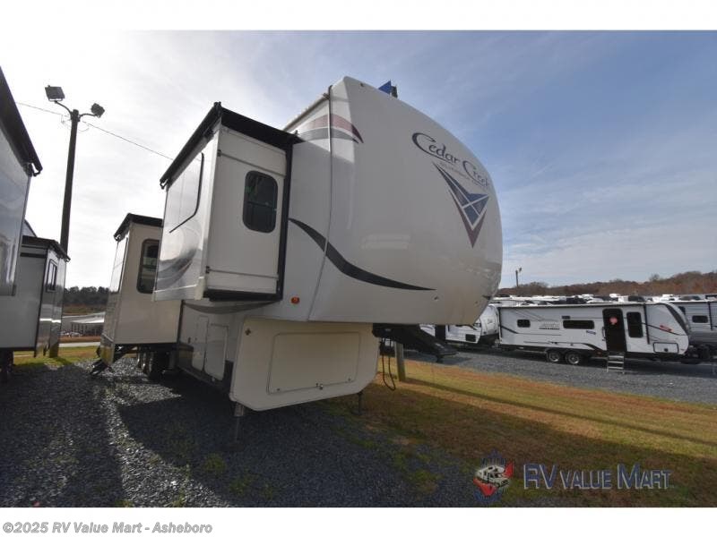 Used 2019 Forest River Cedar Creek Silverback 37RTH available in Franklinville, North Carolina