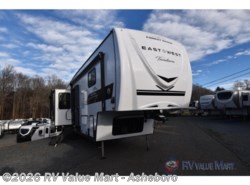 New 2026 East to West Tandara 295RL available in Franklinville, North Carolina