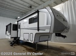New 2025 Alliance RV Avenue 32RLS available in Fort Pierce, Florida