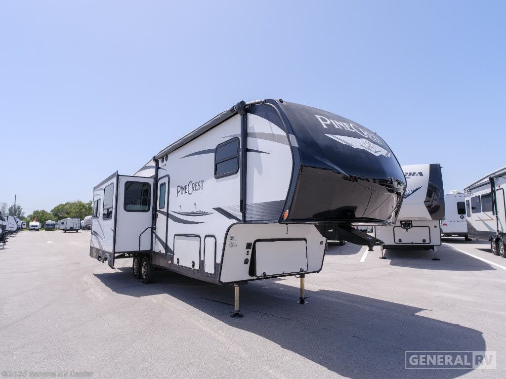 Used 2019 Vanleigh PineCrest 305RLP available in Fort Pierce, Florida