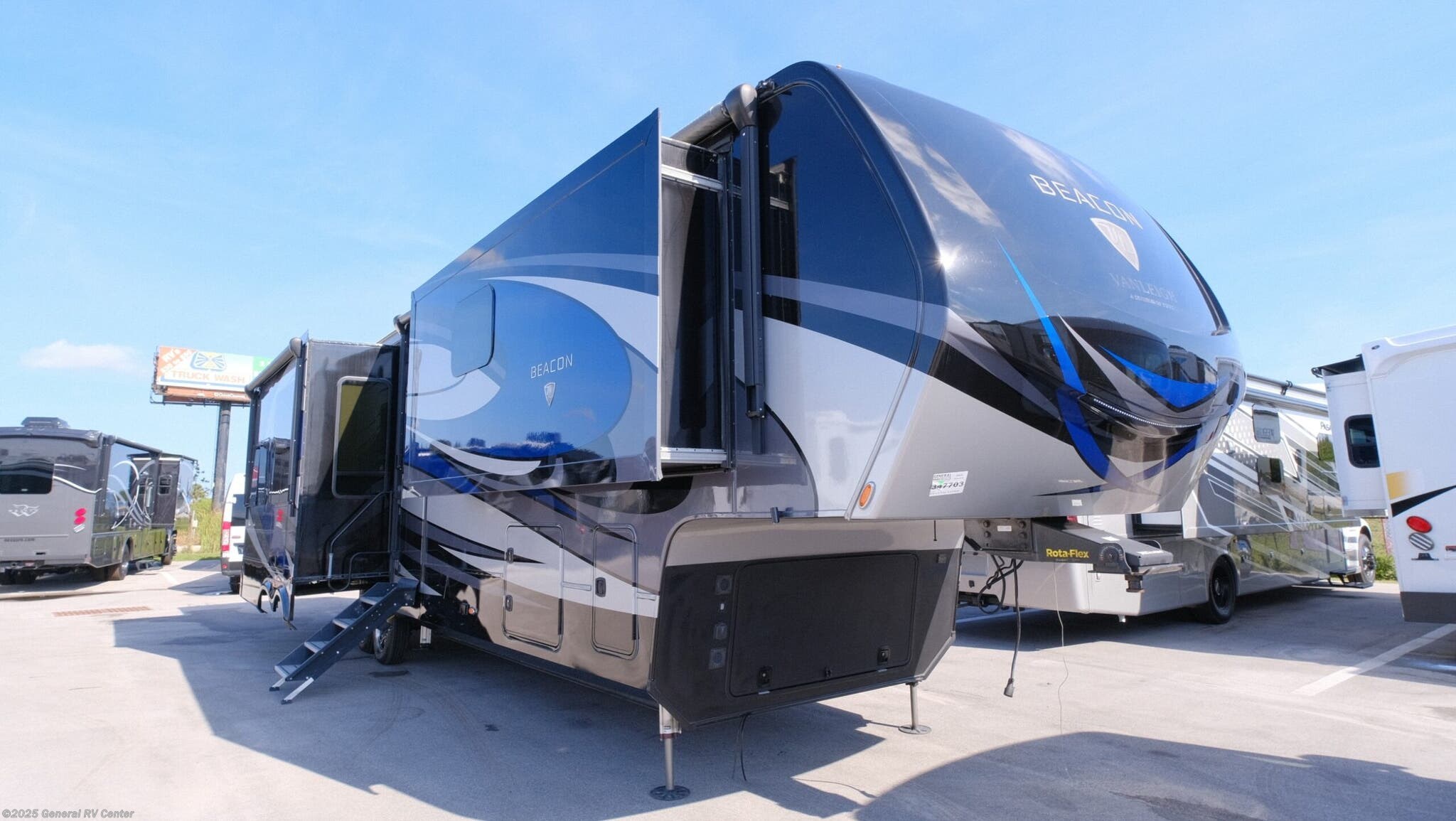 Used 2020 Vanleigh Beacon 39FBB available in Fort Pierce, Florida