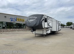 Used 2018 Forest River  HEMISPHERE 368RLBHK available in Cleburne, Texas