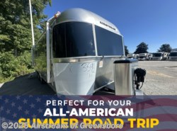 New 2025 Airstream Globetrotter 25FBQ available in Colfax, North Carolina