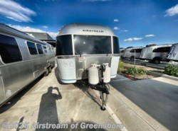 New 2025 Airstream Flying Cloud 27FB available in Colfax, North Carolina