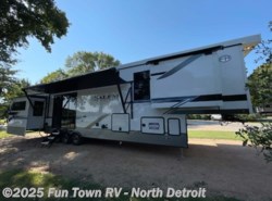 New 2025 Forest River Salem Hemisphere ROOST43 available in North Branch, Michigan