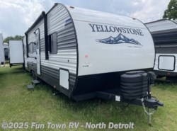 New 2025 Gulf Stream Yellowstone Classic 26BHG available in North Branch, Michigan