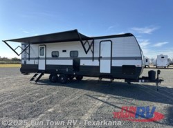 Used 2025 Keystone Hideout 28BUS available in Texarkana, Arkansas